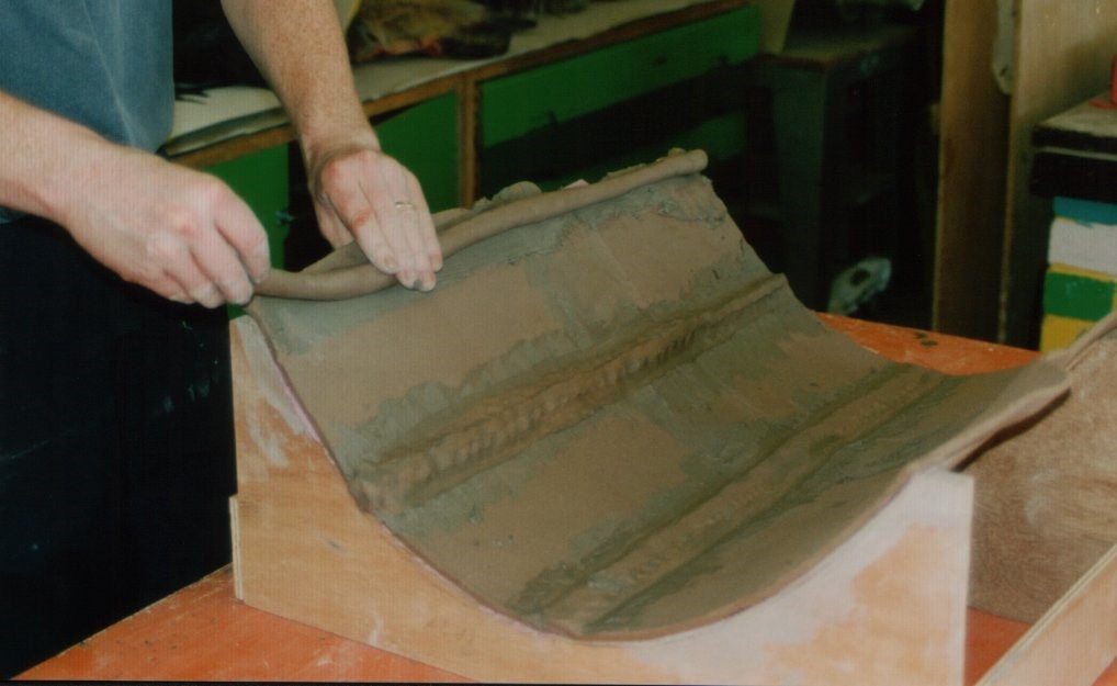Community-&-Group-17 Techniques Workshops article by Nigel Hoyle Ceramics