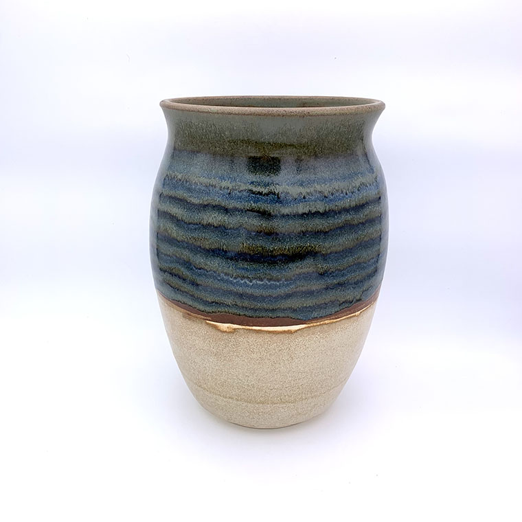 Large Outdoor Vessel H34cm x W25cm 5.5kg £175 Large Outdoor Vessel by Nigel Hoyle and available from Scipelei Pottery