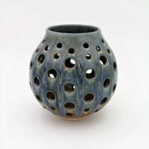 Organic Projection Vessel by Nigel Hoyle and available from Scipelei Pottery