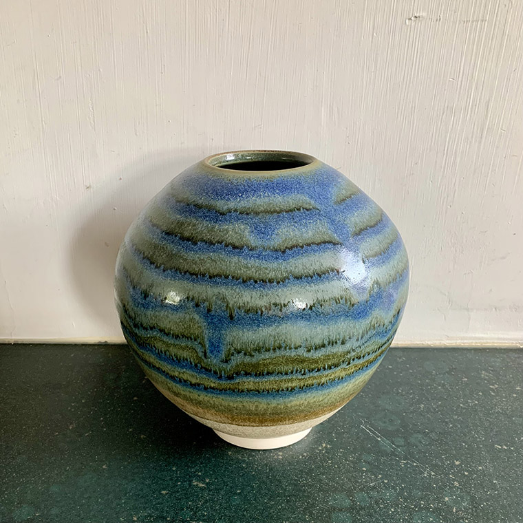 Organic Vessel III H19cm x W18cm £100 Sale £75 Organic Vessel III by Nigel Hoyle and available from Scipelei Pottery